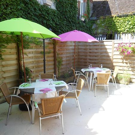 Logis - Hotel Restaurant L'Ecu De France Malesherbes Ngoại thất bức ảnh