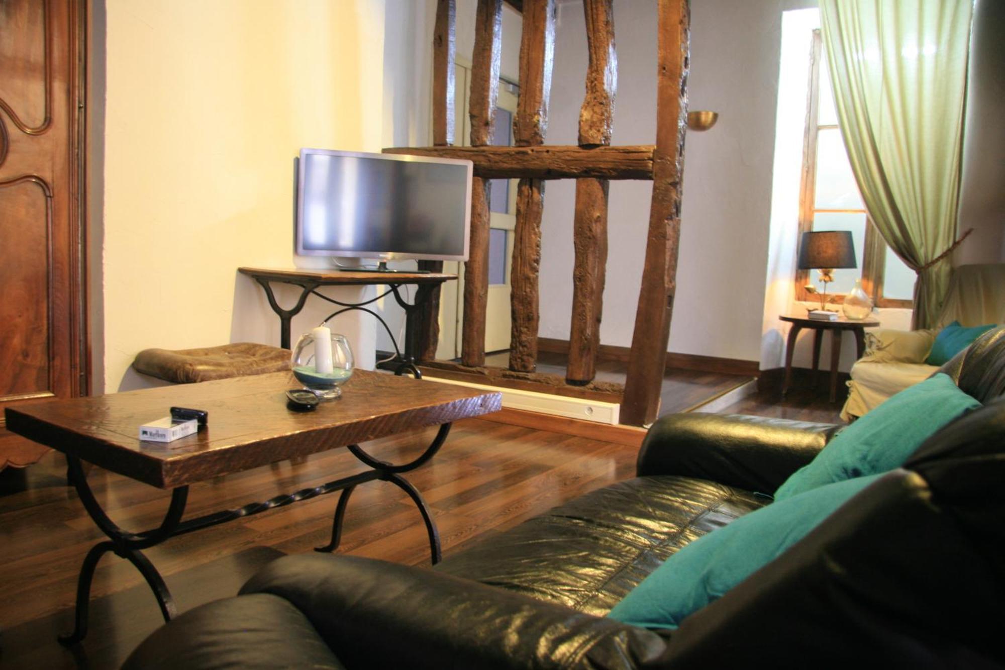 Logis - Hotel Restaurant L'Ecu De France Malesherbes Ngoại thất bức ảnh