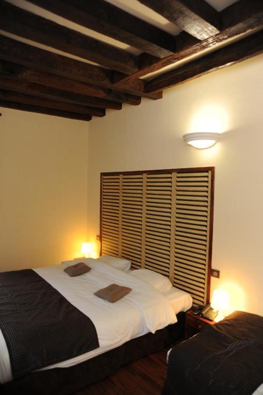 Logis - Hotel Restaurant L'Ecu De France Malesherbes Ngoại thất bức ảnh